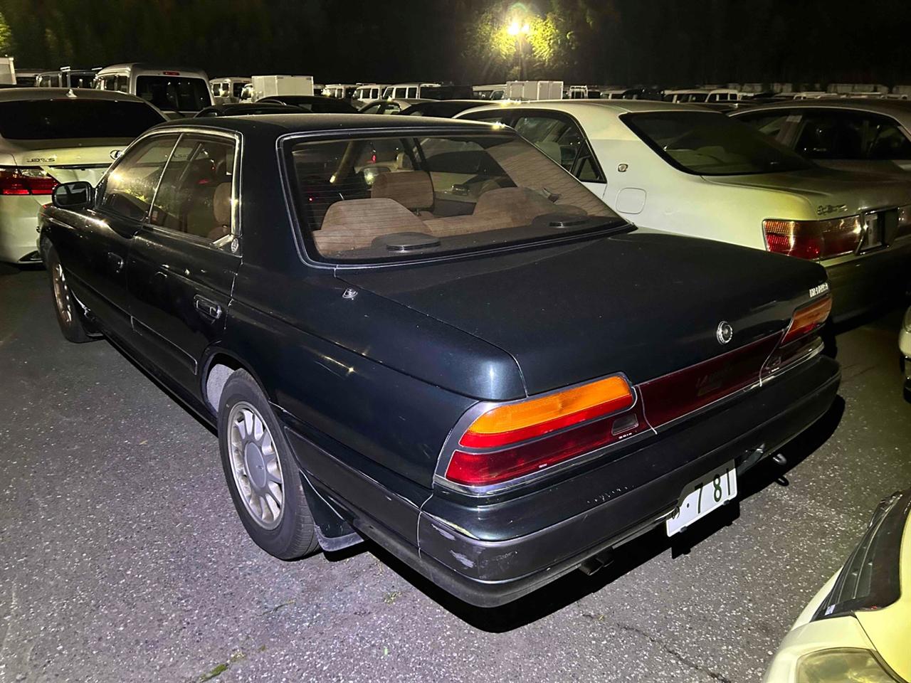 1990 Nissan LAUREL